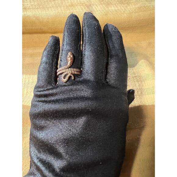 Copper tone metal coiled snake ring serpent witchy reptile jewelry - Picture 3 of 8